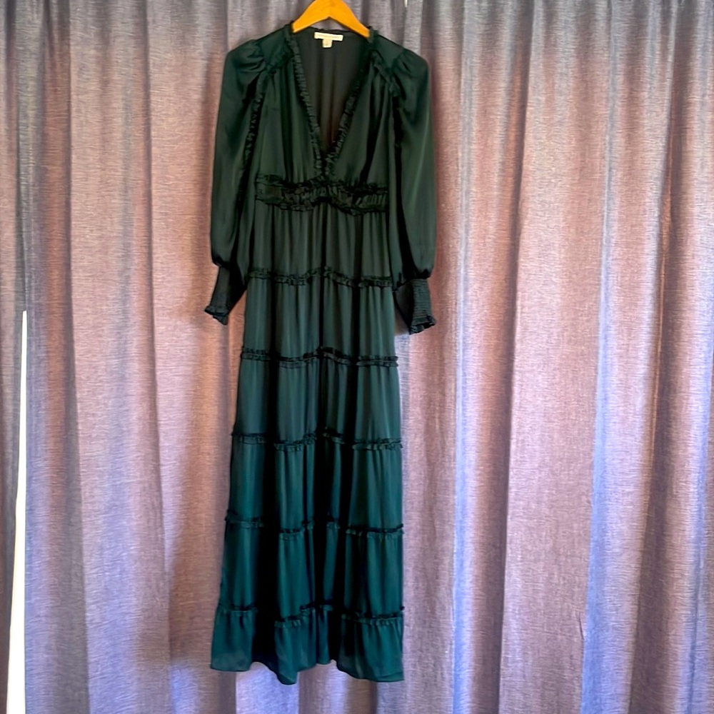 Chelsea and violet long forest green dress size small